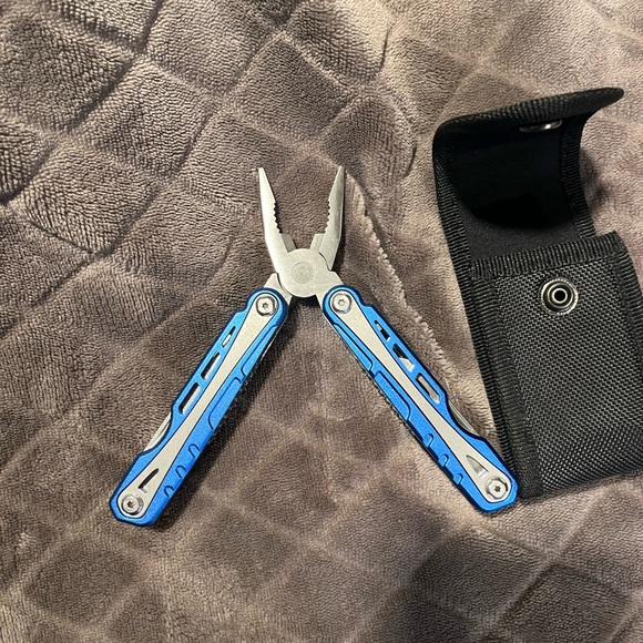 Multi tool - Picture 4 of 6